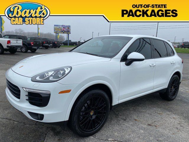 Used 2017 Porsche Cayenne Platinum Edition AWD/4WD image 3