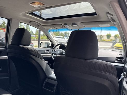 Used 2012 Subaru Outback 2.5i Premium AWD/4WD image 20