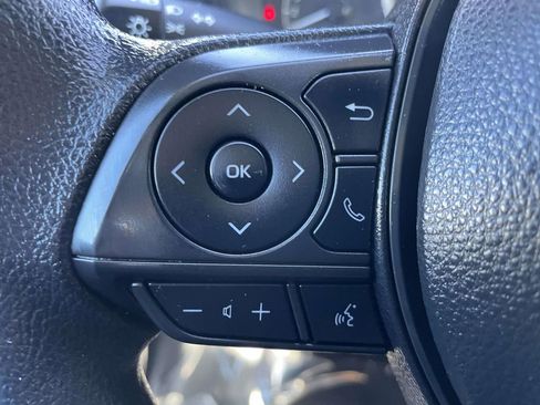 Used 2022 Toyota Corolla LE image 30