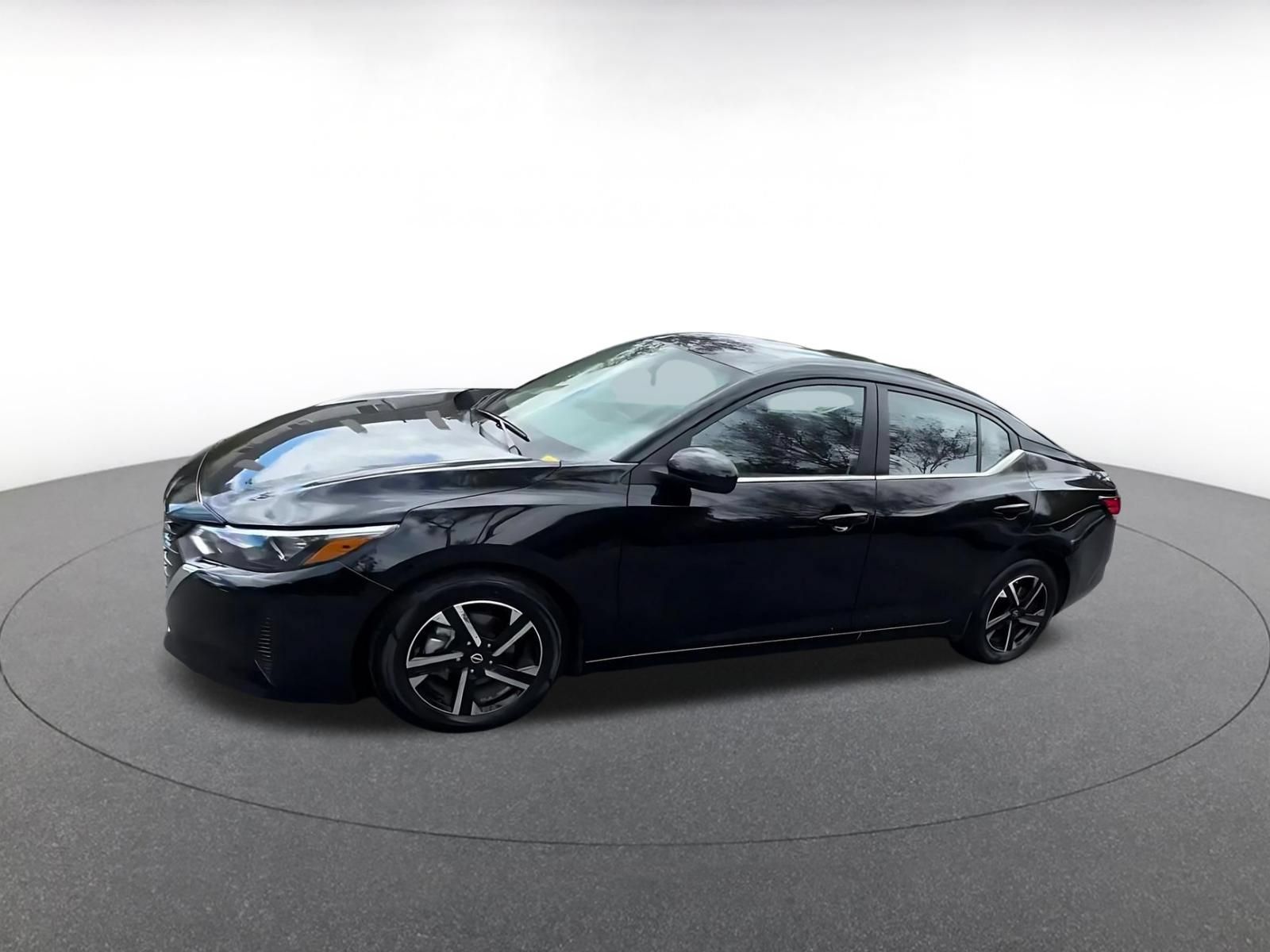 Used 2025 Nissan Sentra SV FWD image 7