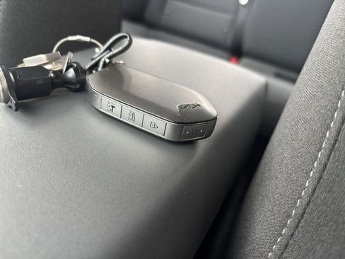 Used 2025 Kia K4 LXS image 21