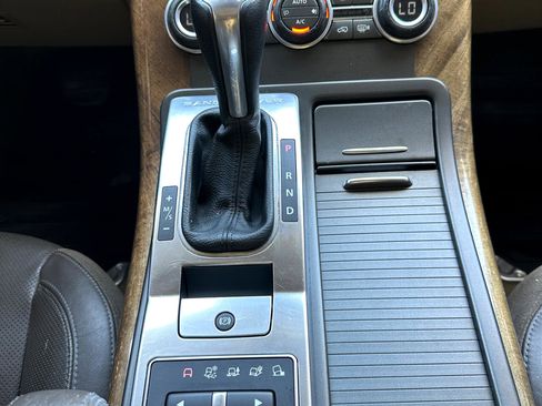 Used 2013 Land Rover Range Rover Sport HSE LUX image 19