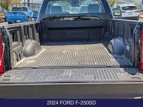 Certified 2024 Ford F250 XL w/ Snow Plow/Camper Package AWD/4WD image 10