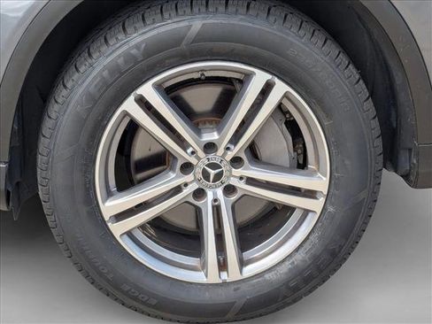 Used 2022 Mercedes-Benz GLC 300 image 23