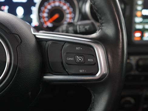 Used 2023 Jeep Wrangler Unlimited Sahara AWD/4WD image 27
