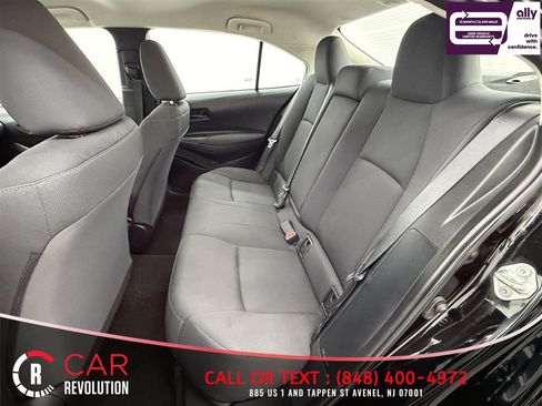 Used 2023 Toyota Corolla LE FWD image 29