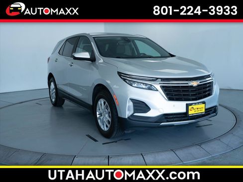 Used 2022 Chevrolet Equinox LT w/ Driver Convenience Package AWD/4WD image 1