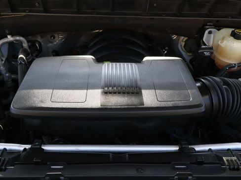 Used 2022 GMC Sierra 1500 Elevation w/ LPO, Elevation Black Package image 28