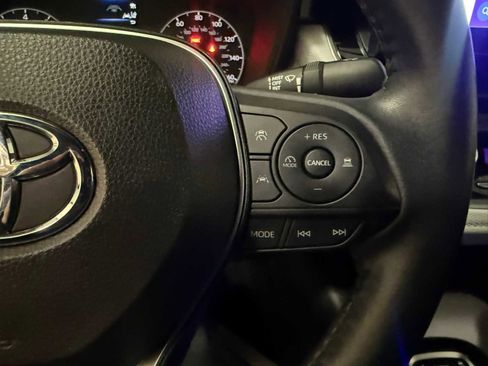Certified 2023 Toyota Corolla SE image 30