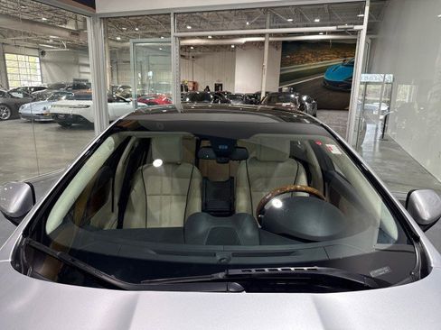 Used 2013 Jaguar XJ AWD image 40