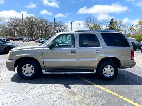 Used 2003 Cadillac Escalade AWD image 2