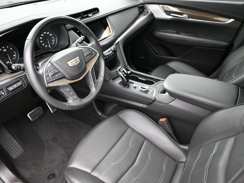 Used 2023 Cadillac XT5 Sportv w/ Platinum Package AWD/4WD image 10