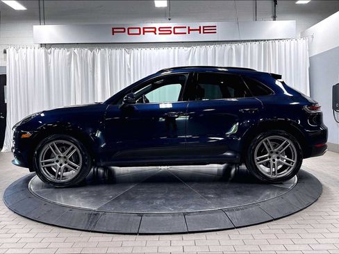 Used 2021 Porsche Macan AWD/4WD image 2
