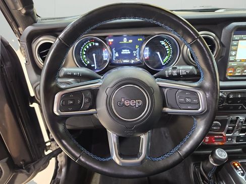 Used 2022 Jeep Wrangler Unlimited Rubicon 4xe w/ Dual Top Group AWD/4WD image 20