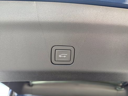 New 2026 Chevrolet Suburban LT w/ Comfort Package AWD/4WD image 39