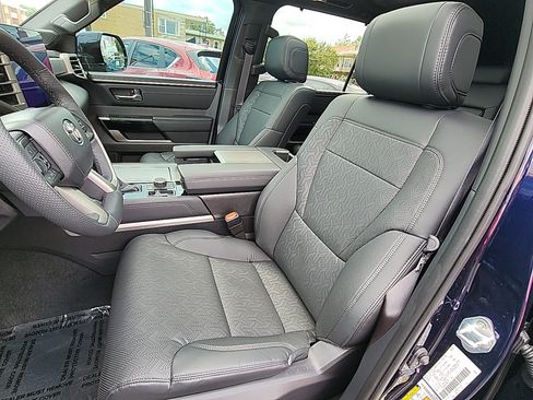 Used 2025 Toyota Sequoia Limited w/ Tow Technology Package AWD/4WD image 21