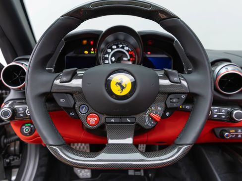 Certified 2023 Ferrari 812 GTS RWD image 18