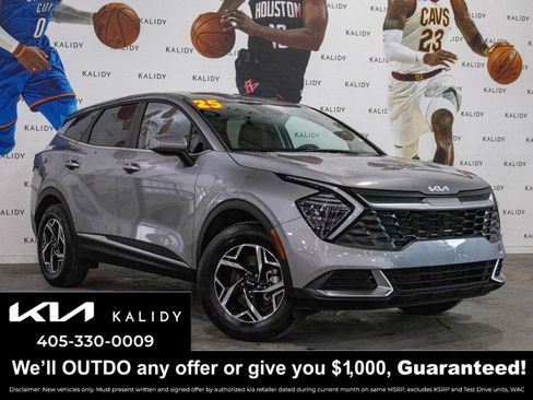 Used 2025 Kia Sportage LX AWD/4WD image 1