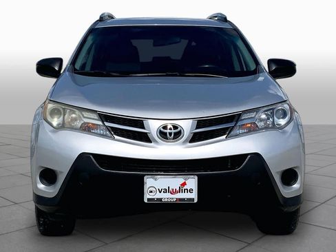 Used 2015 Toyota RAV4 LE FWD image 4