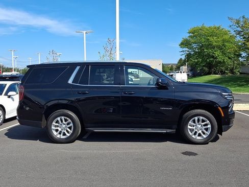 Used 2025 Chevrolet Tahoe LT AWD/4WD image 7
