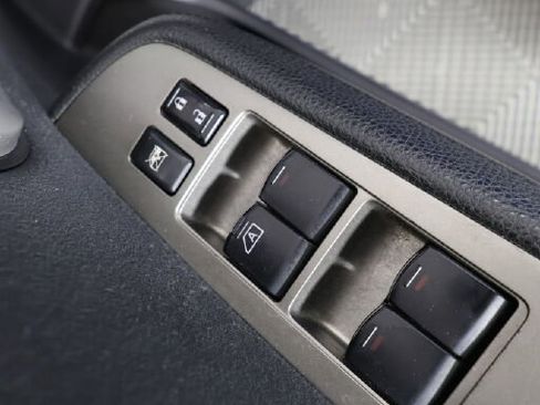 Used 2011 Nissan Versa 1.8 S w/ PWR Plus Pkg image 31