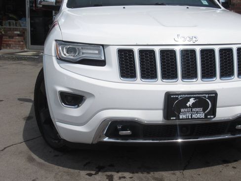 Used 2015 Jeep Grand Cherokee Overland w/ Advanced Technology Group AWD/4WD image 3