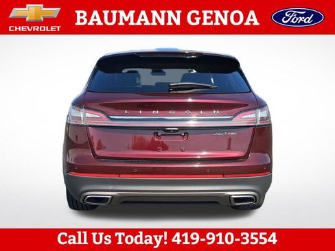 Used 2019 Lincoln Nautilus Reserve w/ Driver Assistance Package AWD/4WD image 4