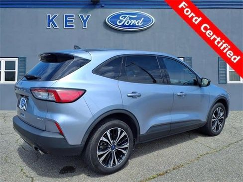 Certified 2022 Ford Escape SE w/ SE Sport Appearance Package image 3