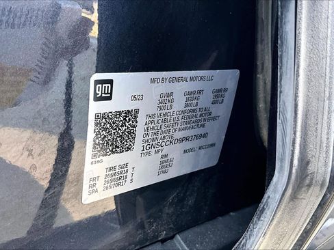 Used 2023 Chevrolet Suburban LT RWD image 34