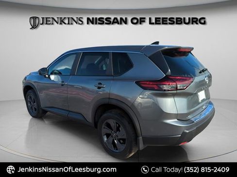 New 2026 Nissan Rogue SV FWD image 6
