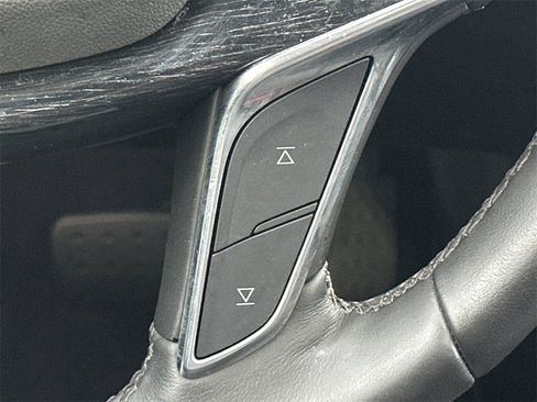 Certified 2022 Cadillac XT5 Premium Luxury w/ LPO, ONYX Package image 28