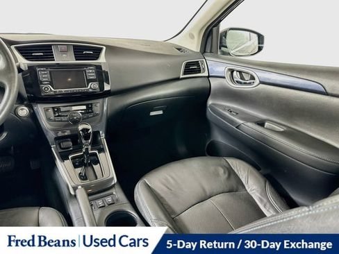 Used 2018 Nissan Sentra SR w/ SR Midnight Edition Package FWD image 28