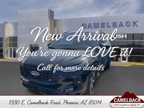 Used 2023 Ford Escape ST-Line w/ Tech Pack #1 FWD image 1