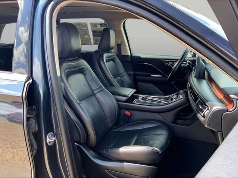 Used 2022 Lincoln Aviator Reserve w/ Elements Package Plus RWD image 9