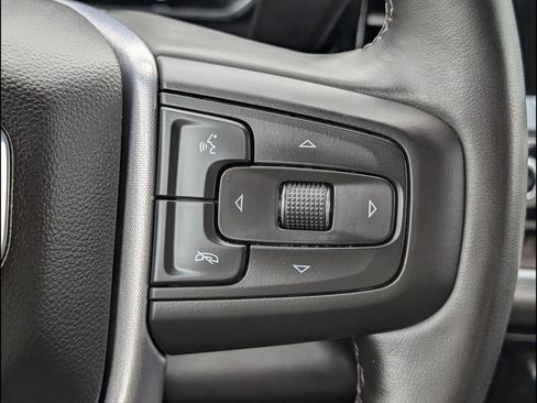 Used 2025 GMC Sierra 1500 SLT image 16