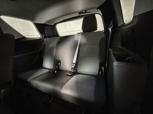 Used 2020 Chevrolet Traverse LS w/ LPO, Black Accent Package image 24