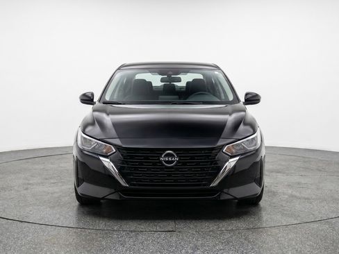 Used 2024 Nissan Sentra SV FWD image 2