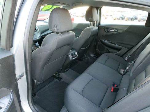 Used 2024 Chevrolet Malibu LT image 15