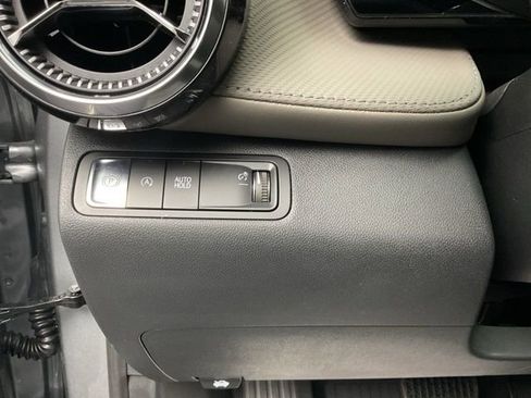 New 2026 Chevrolet Equinox LT w/ Convenience Package II FWD image 13