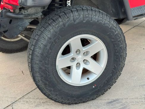Used 2005 Jeep Wrangler Rubicon AWD/4WD image 46
