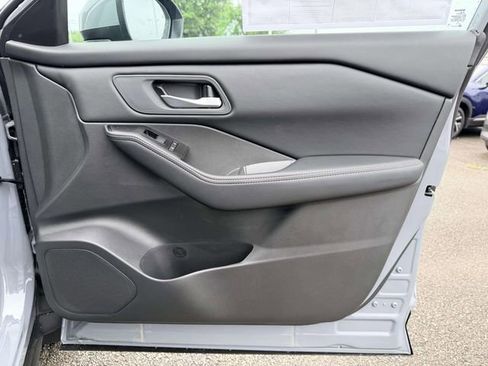 New 2026 Nissan Rogue SV AWD/4WD image 8