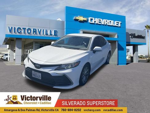 Used 2022 Toyota Camry LE FWD image 1