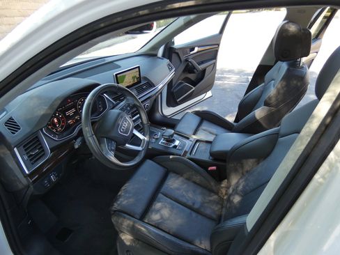 Used 2019 Audi Q5 2.0T Premium Plus w/ Premium Plus Package image 51