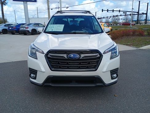 Used 2023 Subaru Forester Limited image 2