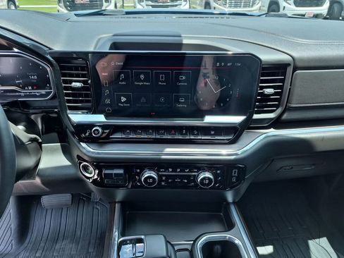 Used 2024 GMC Sierra 1500 SLT AWD/4WD image 23