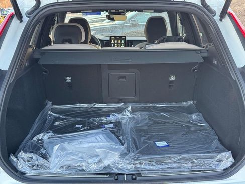 New 2026 Volvo XC60 B5 Plus w/ Climate Package image 5