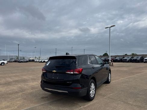 Used 2024 Chevrolet Equinox LT w/ Driver Convenience Package AWD/4WD image 19