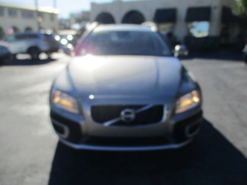 Used 2013 Volvo XC70 3.2 image 6
