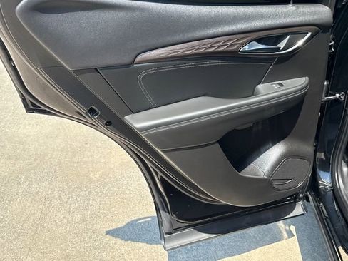 Used 2023 Buick Envision Avenir FWD image 22