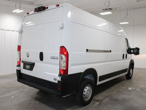 Used 2023 RAM ProMaster 2500 FWD image 9